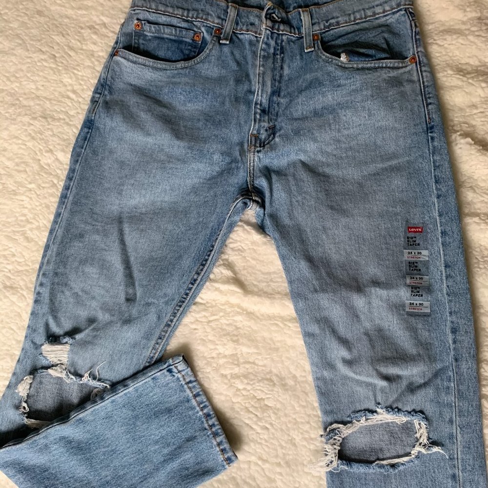 Levi's  - Light Denim Ripped Jeans - Never Worn!
